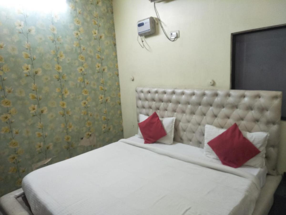 Hotel Shiv Mahima Inn By Wb Inn Аллахабад Экстерьер фото